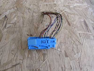 BMW 15 Pin Blue Connector with Pigtail 1382568
